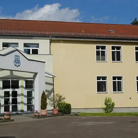 Hotel Gaestehaus Teikyo Am Zeuthener See